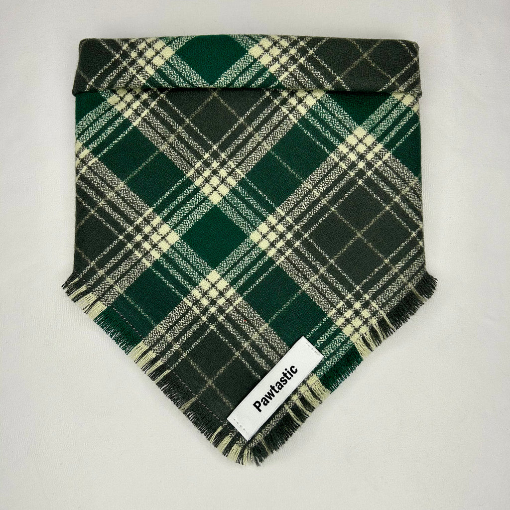 Tartan à feuilles persistantes | Bandana à boutons-pression effiloché